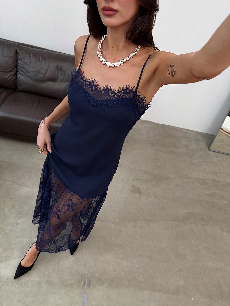 Noelle™ | Lace Trim Maxi Dress