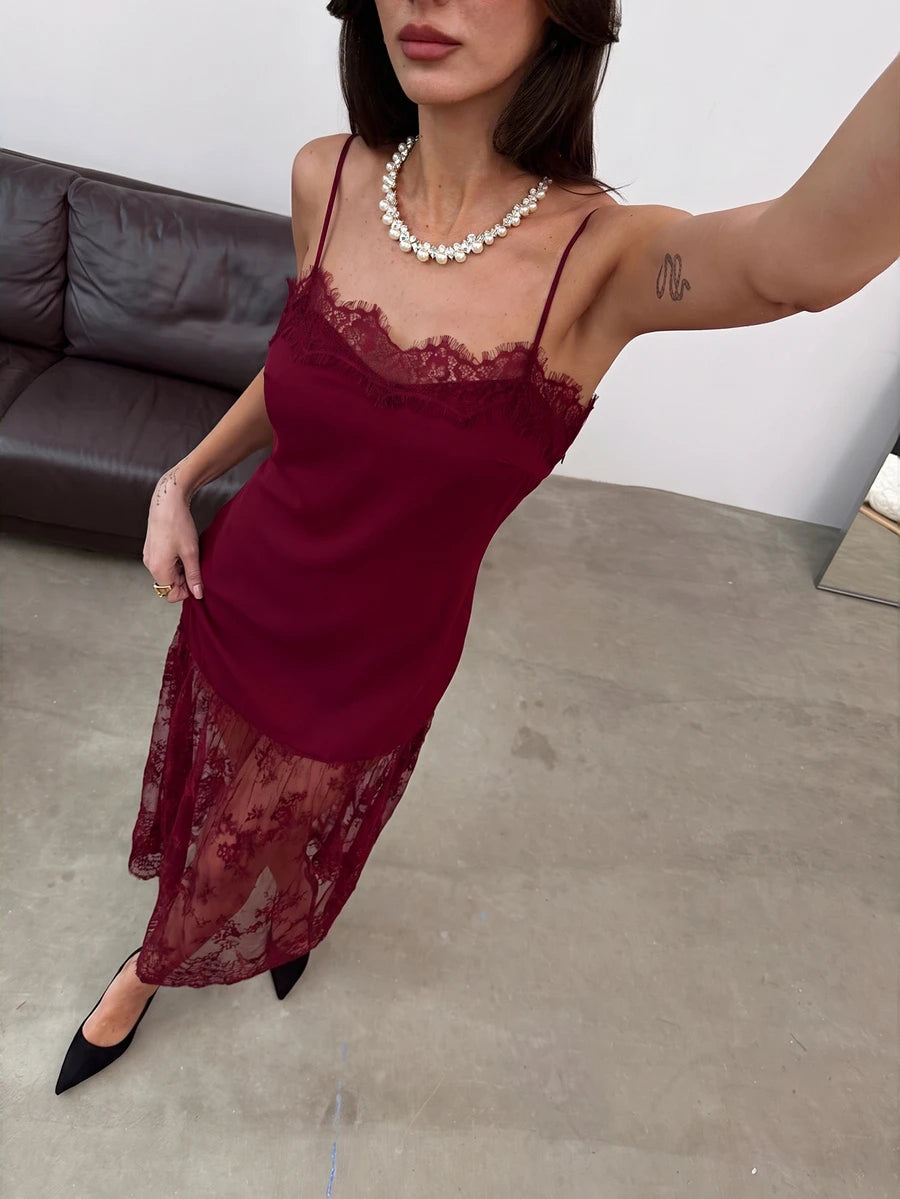 Noelle™ | Lace Trim Maxi Dress